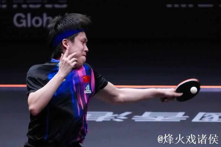 王楚钦半小时速胜 晋级WTT总决赛男单4强
